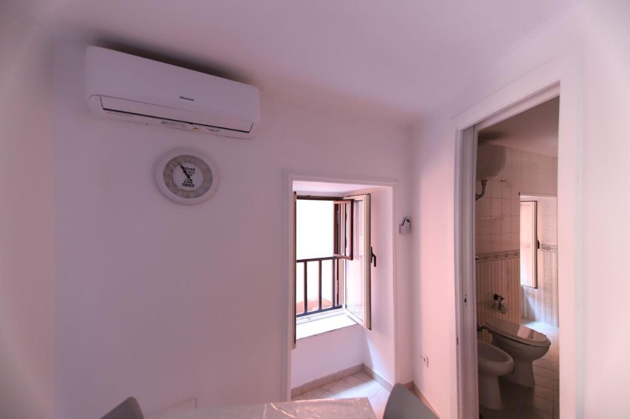 Casa In Piazza Leilighet Napoli Eksteriør bilde